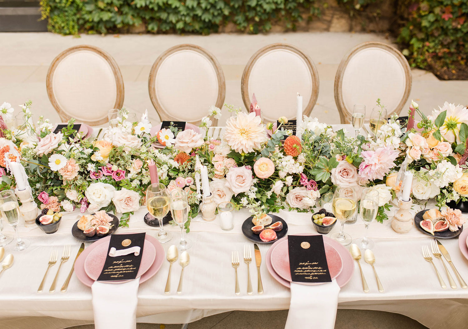 wedding planner table